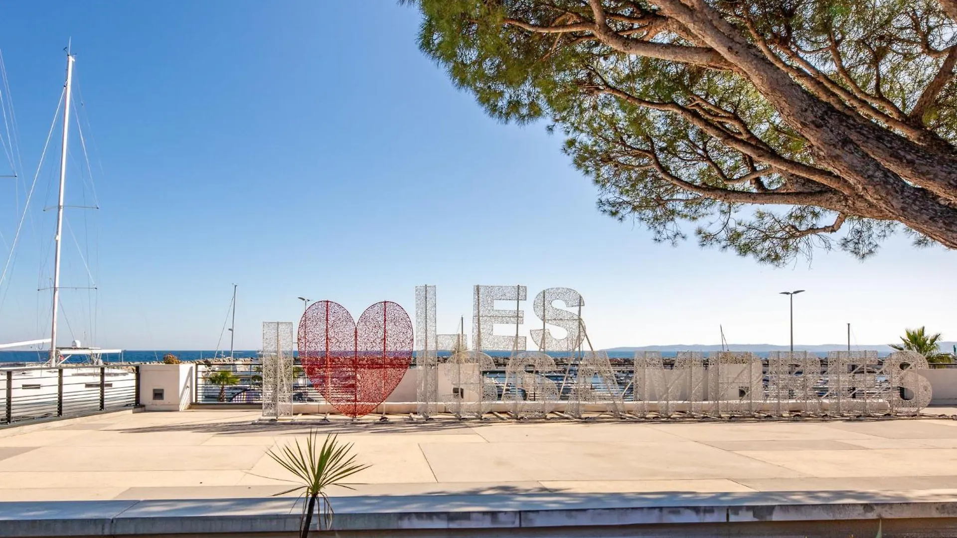 Villa Les Gaulois By Interhome Les Issambres